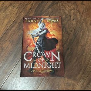 crown of midnight by sarah j. mass (book 2)